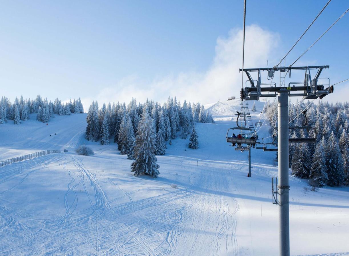 Nouveau chalet romantique à la montagne Métabief Esterno foto