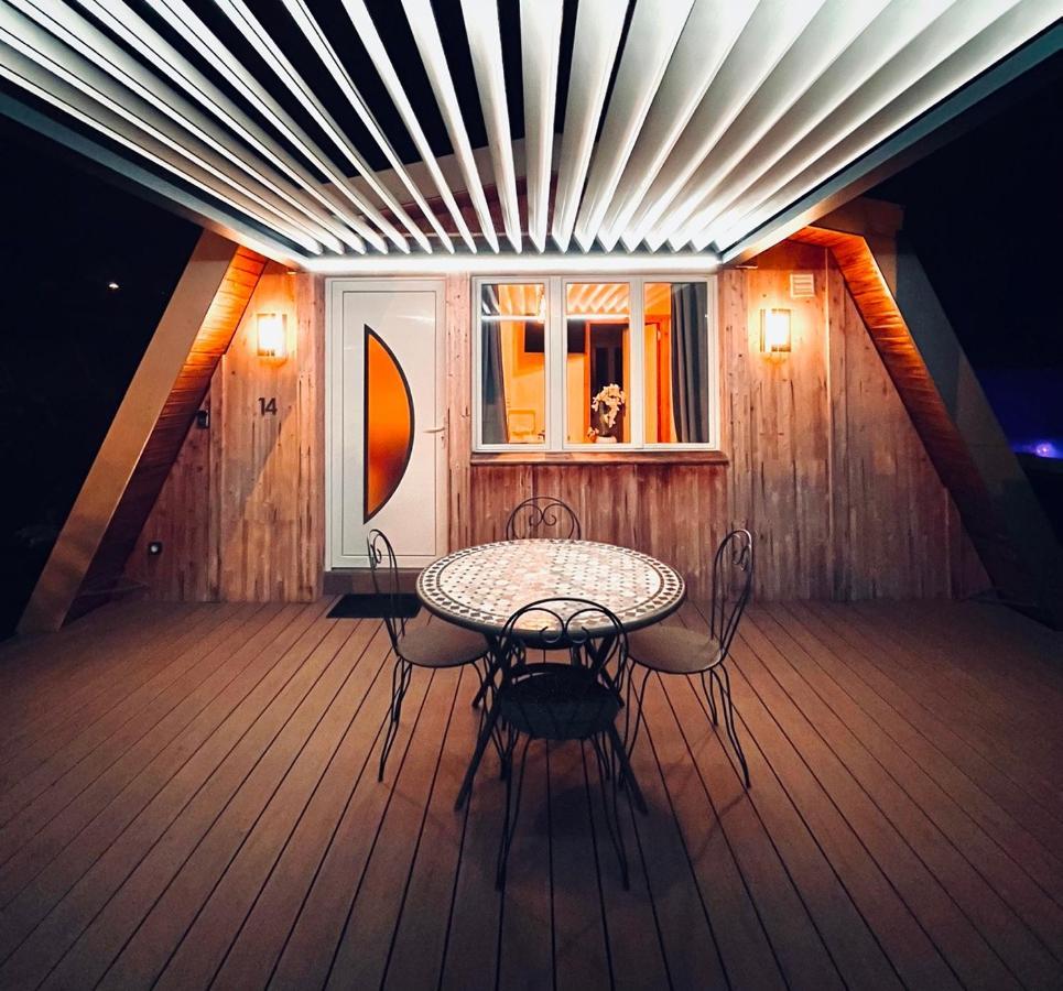 Nouveau chalet romantique à la montagne Métabief Esterno foto