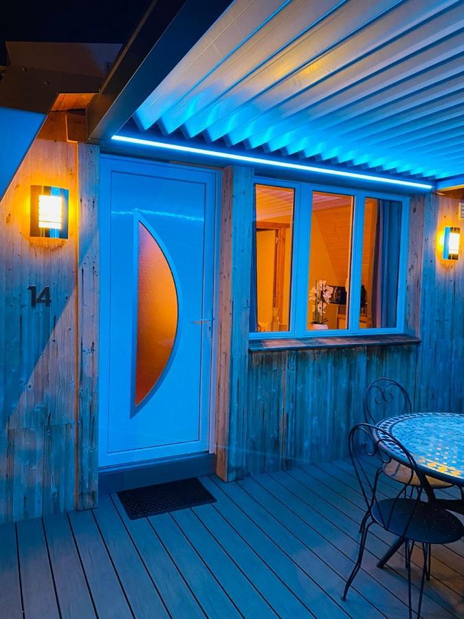 Nouveau chalet romantique à la montagne Métabief Esterno foto