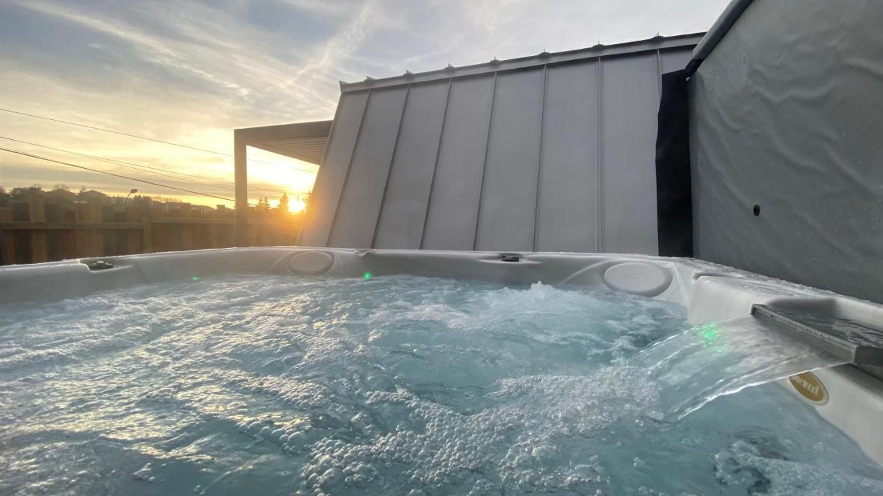 Nouveau chalet romantique à la montagne Métabief Esterno foto